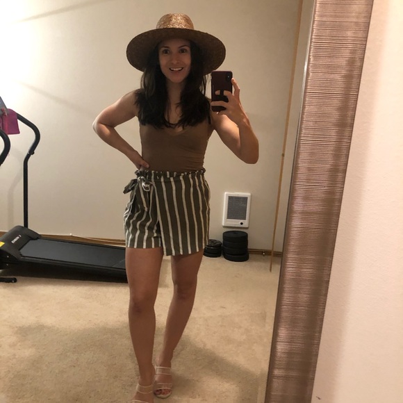 Privacy please XS olive striped tie skort skirt - Picture 6 of 6